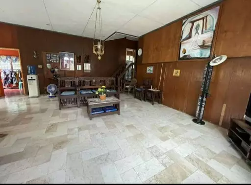 House and Lot big extra Lot in talamban — House and Lot in Cebu City, Cebu, Philippines — Photo 6
