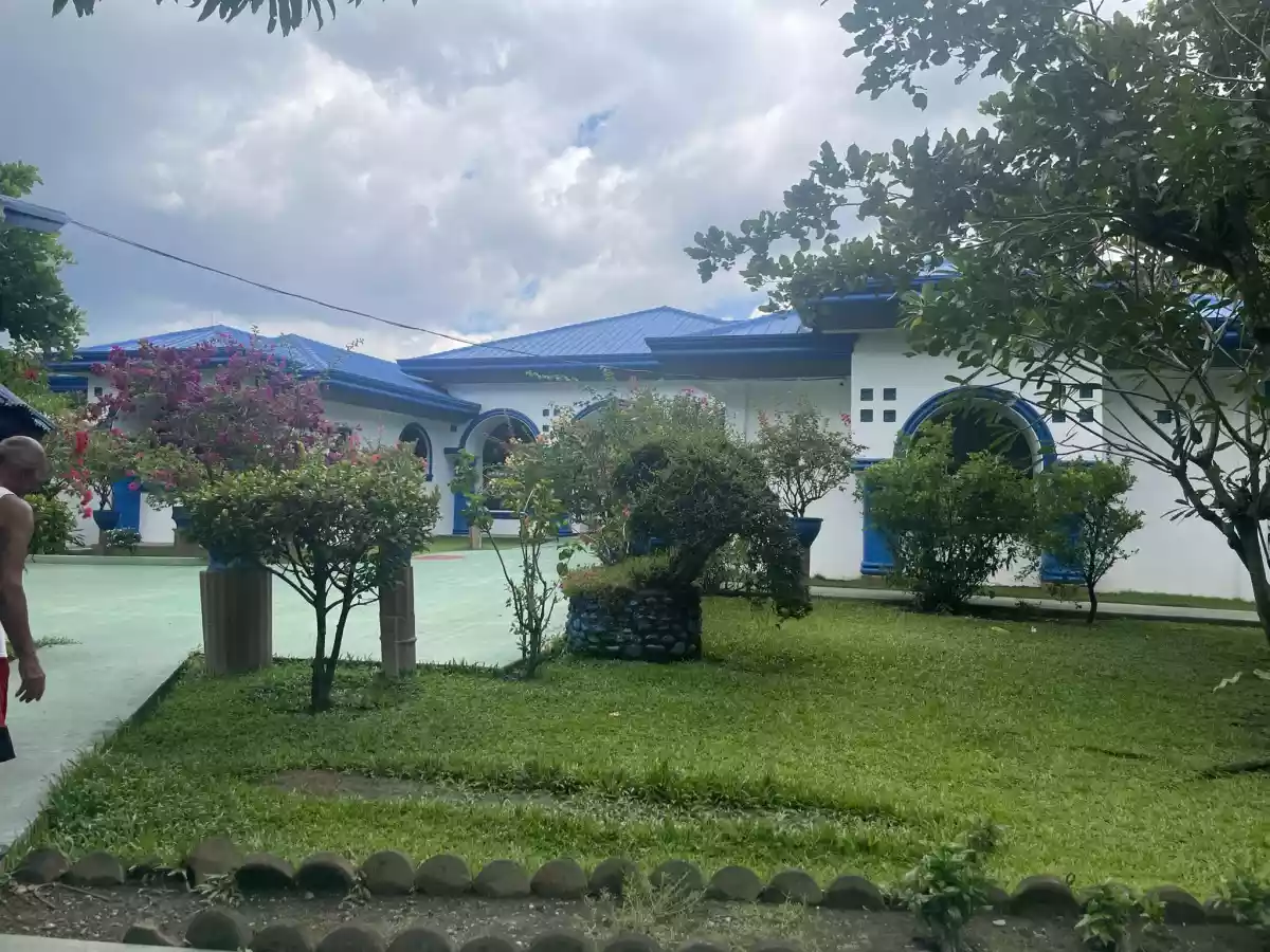 Open photo 17 of 17 — RUSH FOR SALE HOUSE & LOT