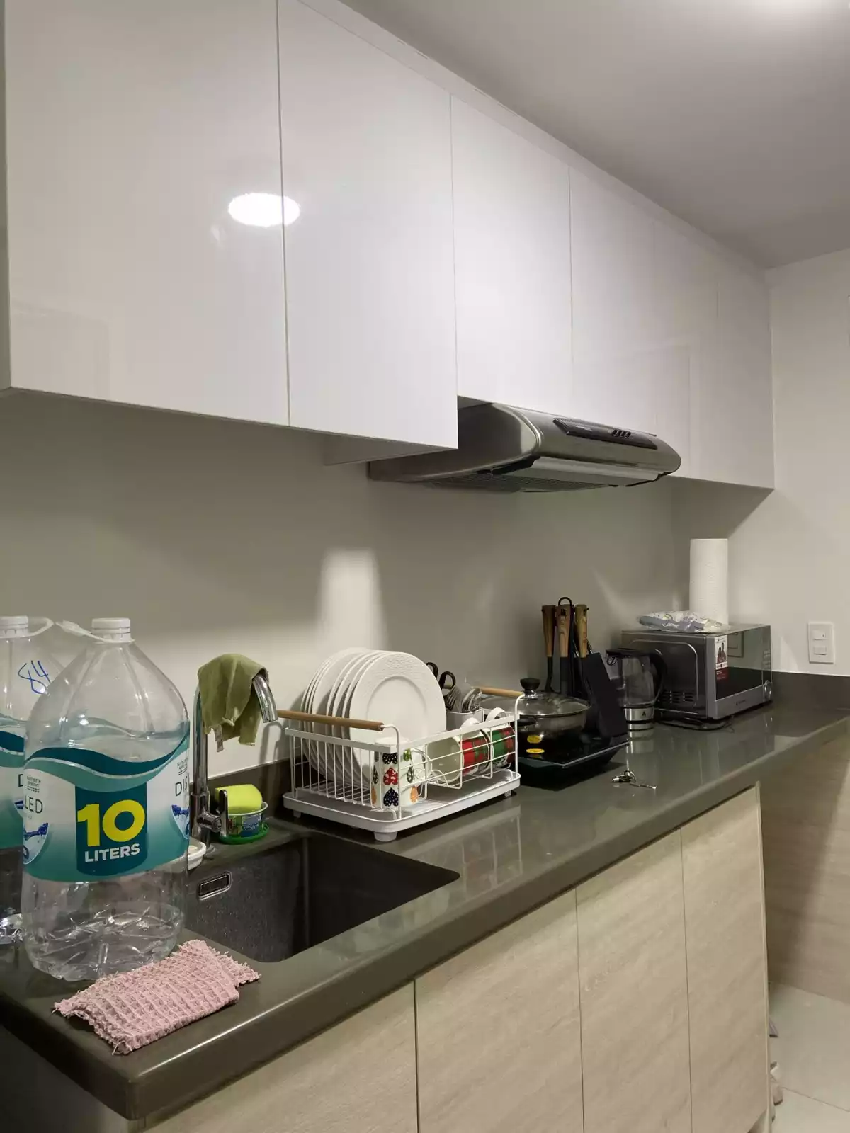 Open photo 14 of 22 — HIGH END STUDIO UNIT CONDOMINIUM