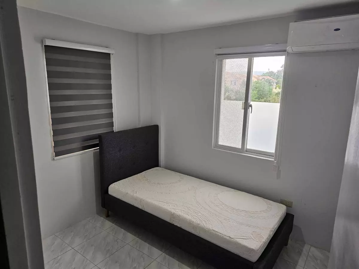 Corner Camella house and lot for rent - photo 5