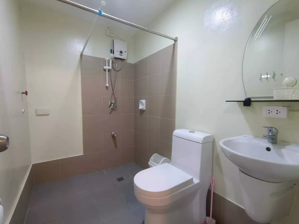For Sale one bedroom unit — 1 Bedroom in Basak-Marigondon Road, Lapu-Lapu City, Philippines — Photo 5