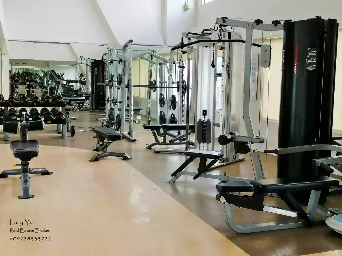 Open photo 27 of 75 — Fully Furnished Special size Studio facing swimming pool @ Calyx IT Park, Lahug