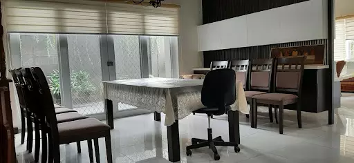 Open photo 13 of 16 — 4 Bedrooms Bungalow for Rent in Mandaue
