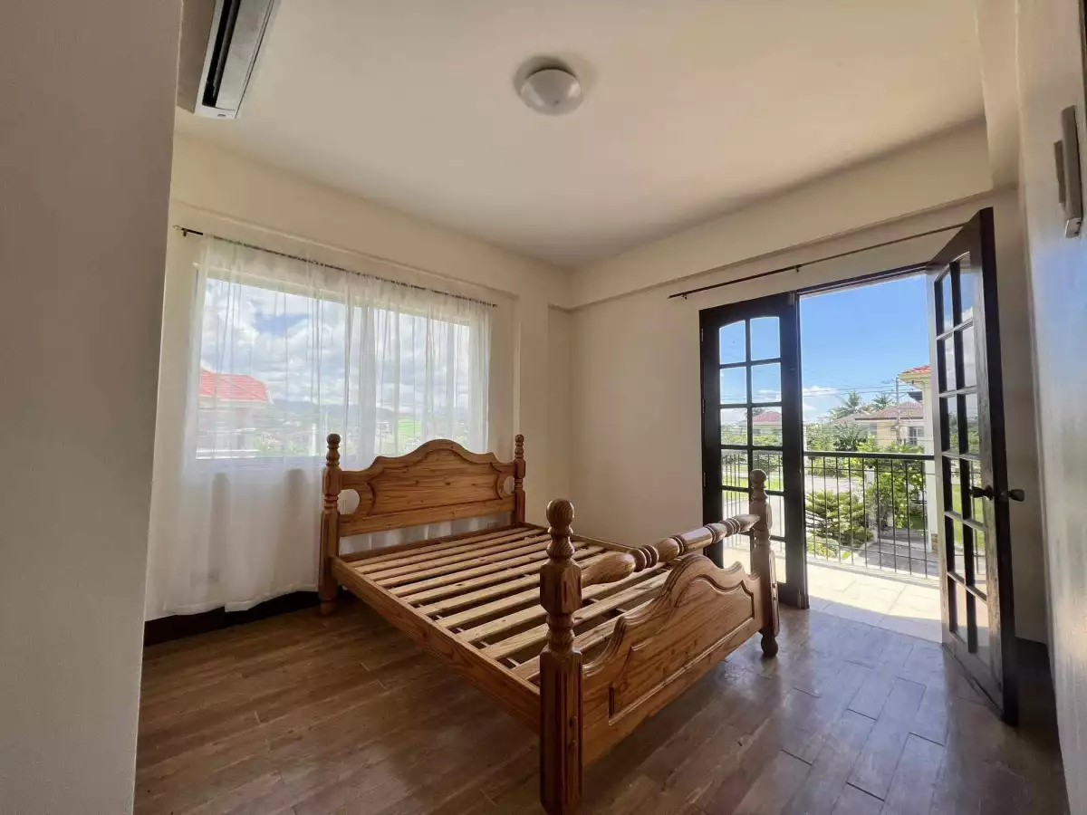 Beautiful House and Lot in MInglanilla - photo 6