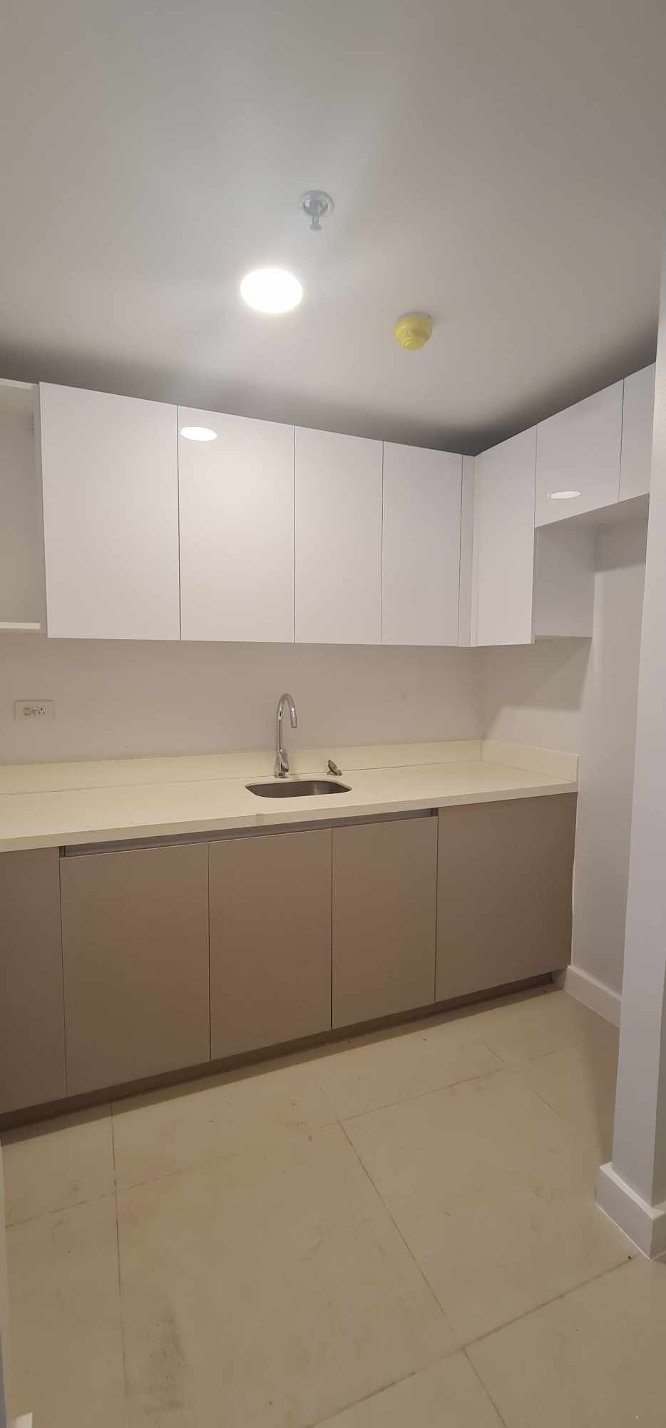 38 PARK 1 BEDROOM UNIT FOR ASSUME - photo 2