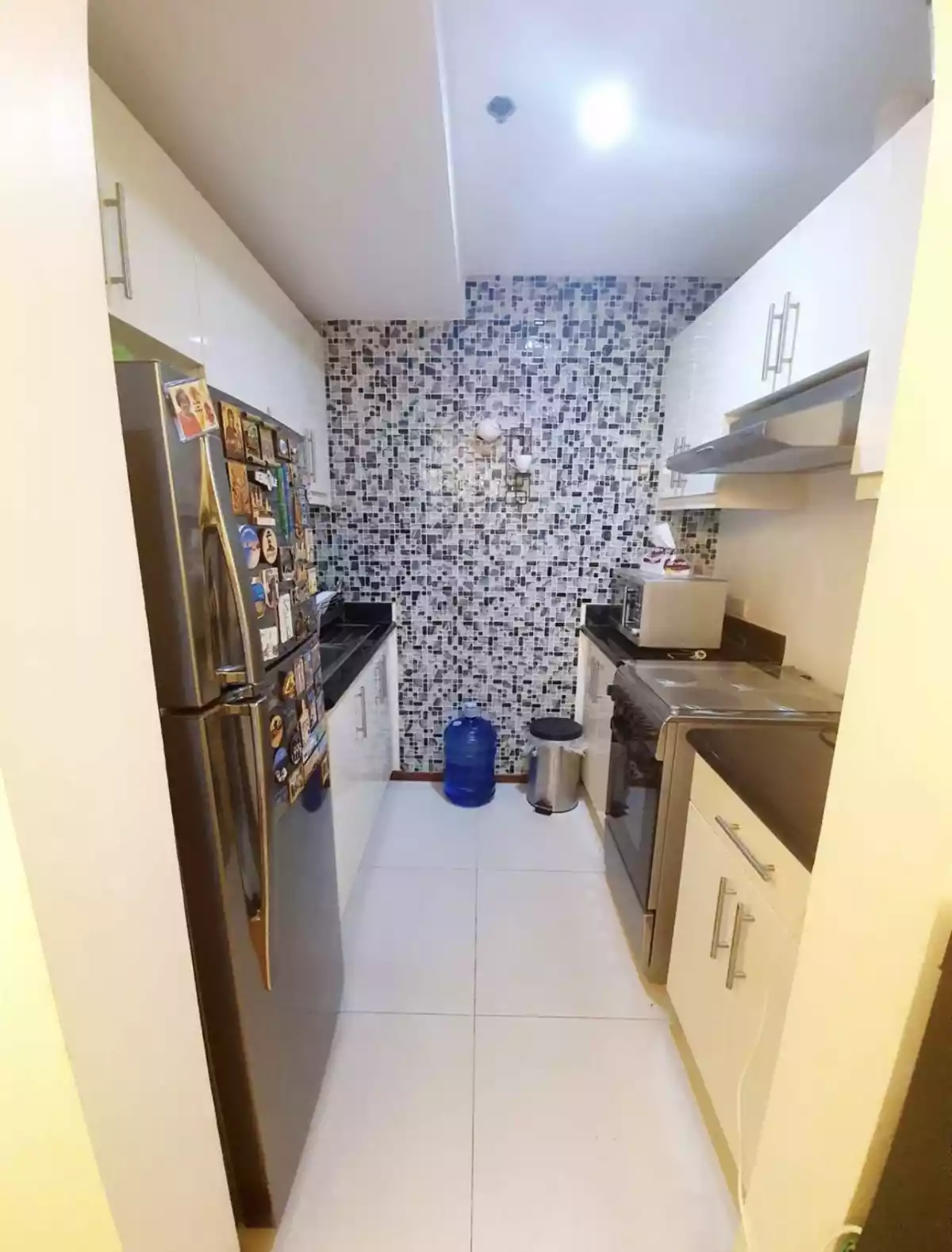 For Sale 2br with Parking — 2 Bedrooms in Cebu City (accross Cebu Business Park), Luz, Cebu City — Photo 6
