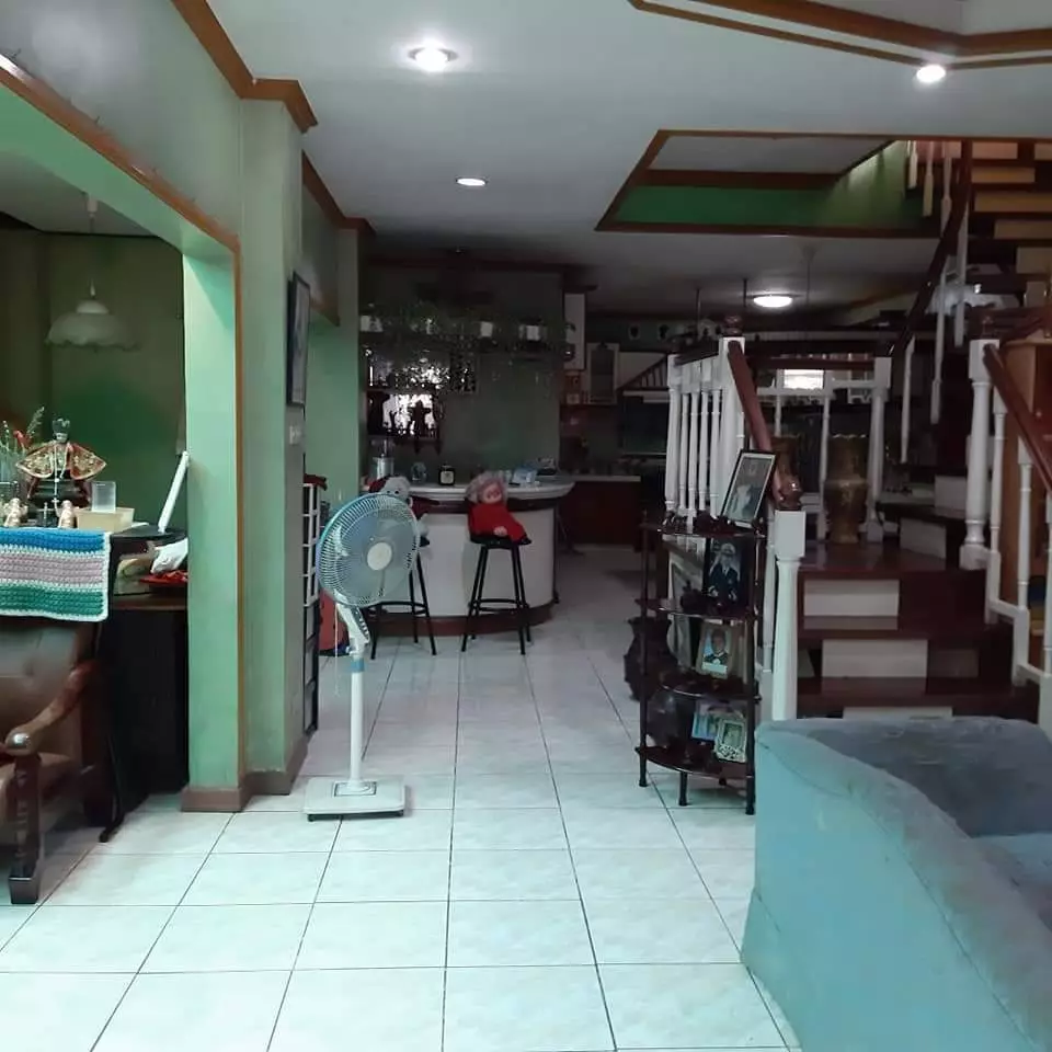 Elegant Bedroom  House & Lot For Sale - photo 2