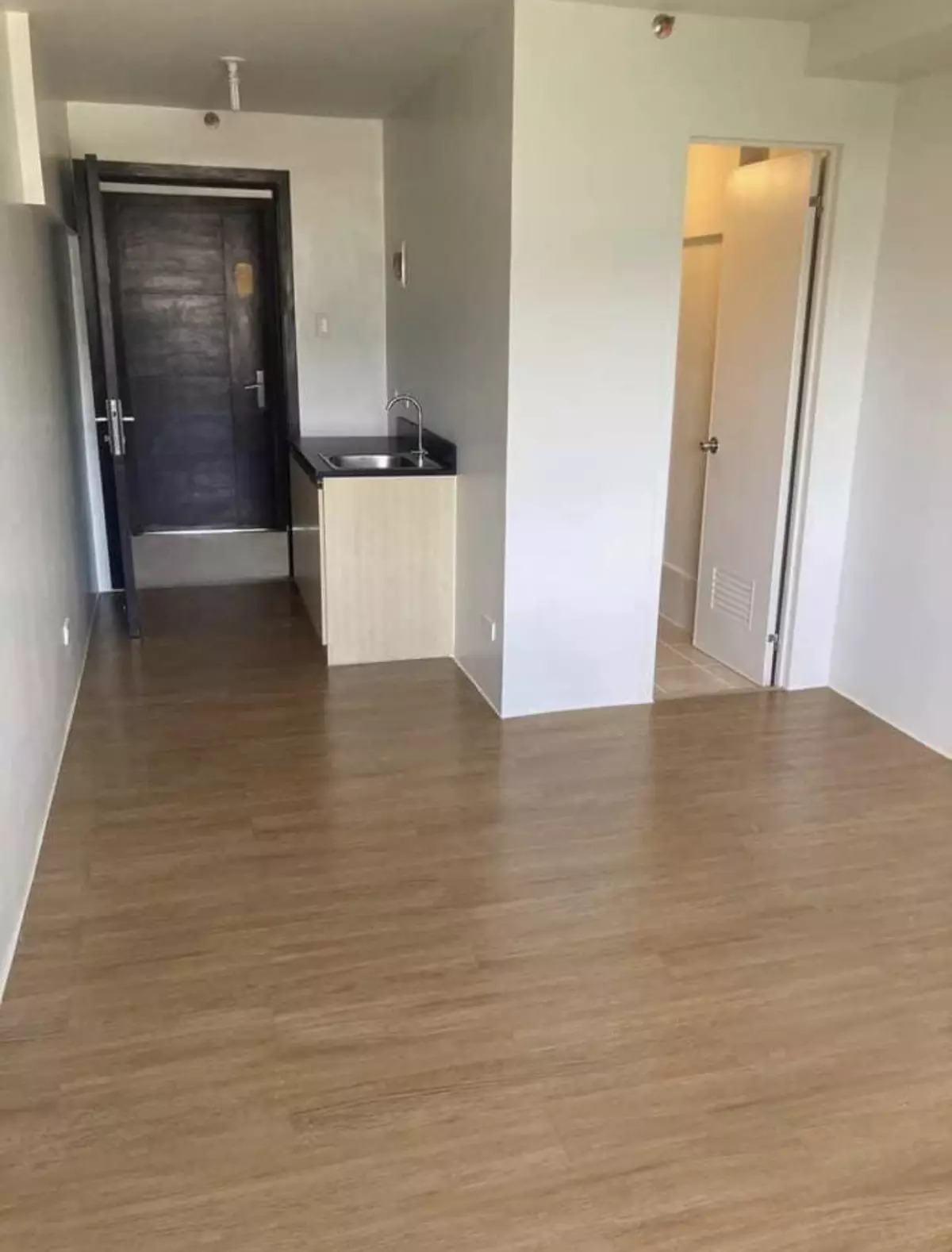 Combined Units for Sake in Symphoni Guadalupe Cebu City — 2 Bedrooms in Cebu City, Cebu, Central Visayas — Photo 5