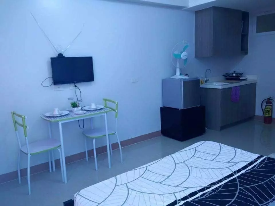 Fully Furnished Studio Unit La Guardia Flats 2 - photo 5