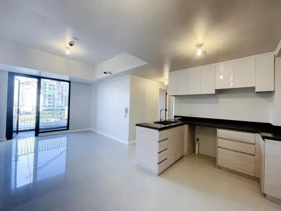 Sacrifice Sale 2BR unit in Mandani Bay Cebu — 2 Bedrooms in F.E. Zuellig Avenue, Mandaue City, Philippines — Photo 3