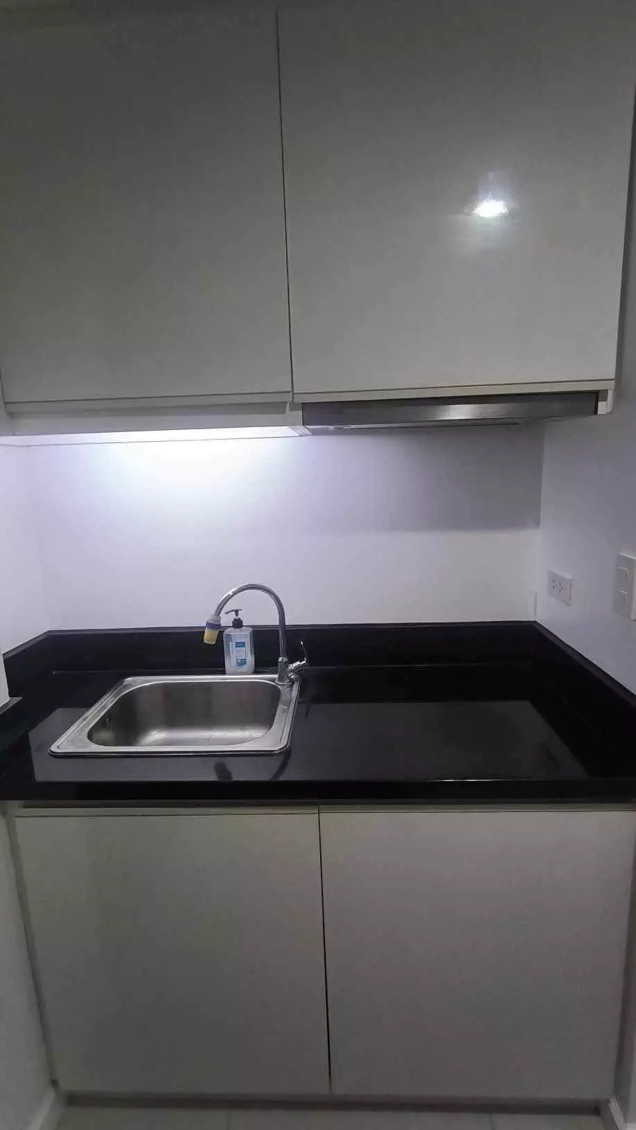 STUDIO UNIT FOR SALE — Studio in North Reclamation, Canduman, Mandaue City — Photo 2