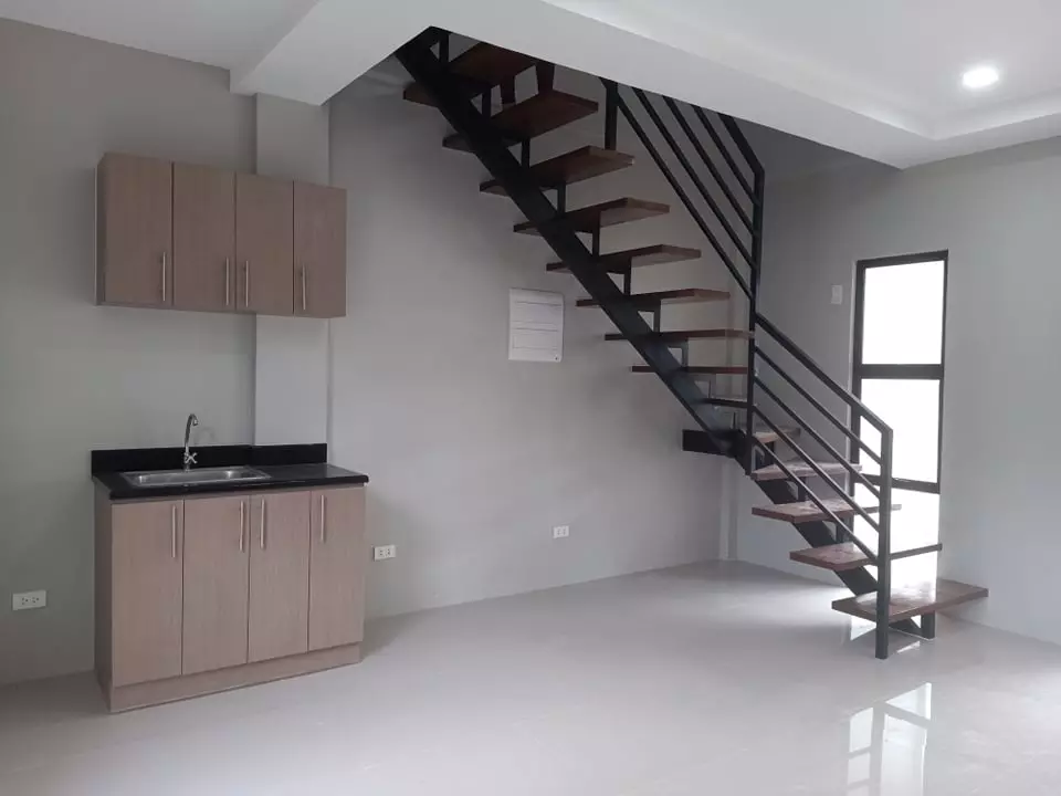 Unfurnished Townhouse for rent in Tisa, Labangon