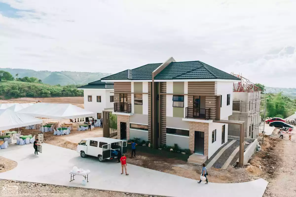 Minglanilla Highlands duplex type