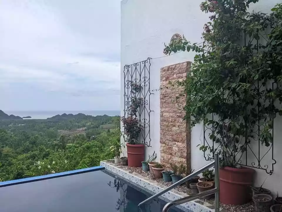 Perfect RETIREMENT HOME with spectacular mountain & ocean view! — Retirement House in Sipalay, Negros Occidental, Philippines — Photo 5