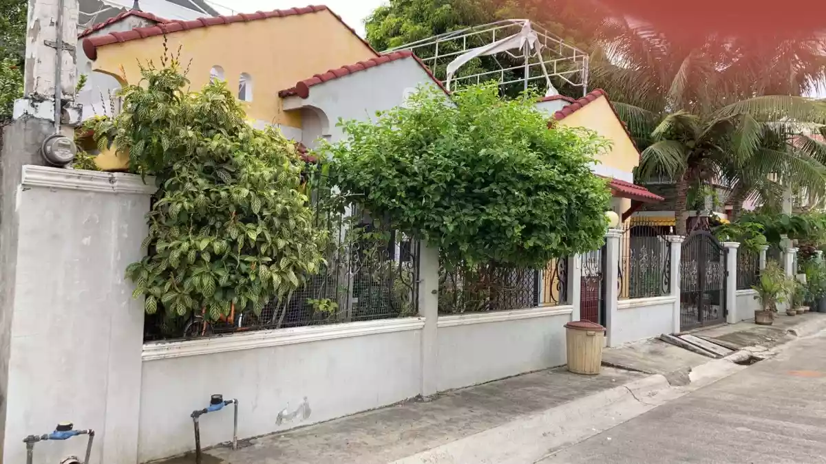 House and Lot - photo 6