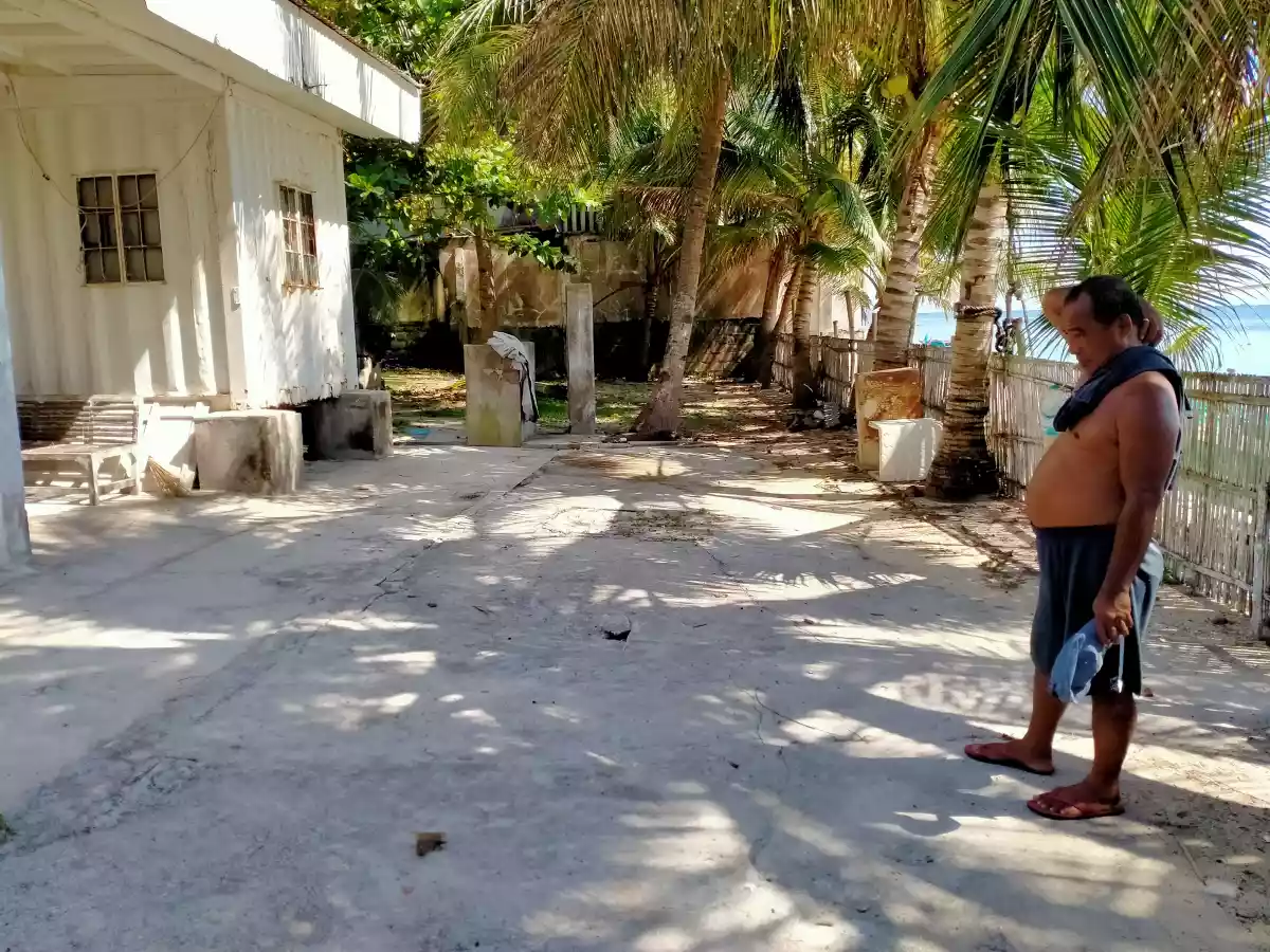 Beach House and Lot - photo 6