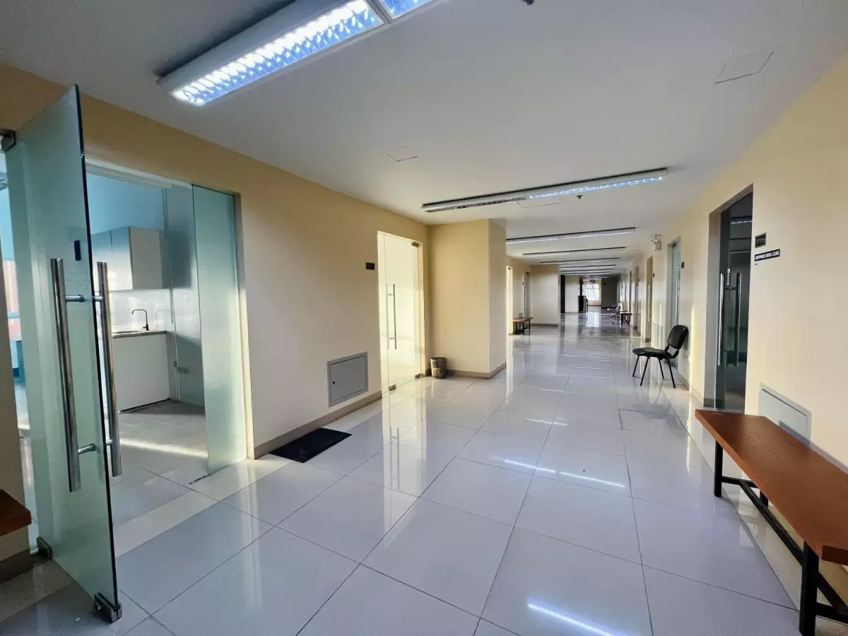 City Soho Medical Clinic for Rent — Space in Cebu City, Cebu, Philippines — Photo 2