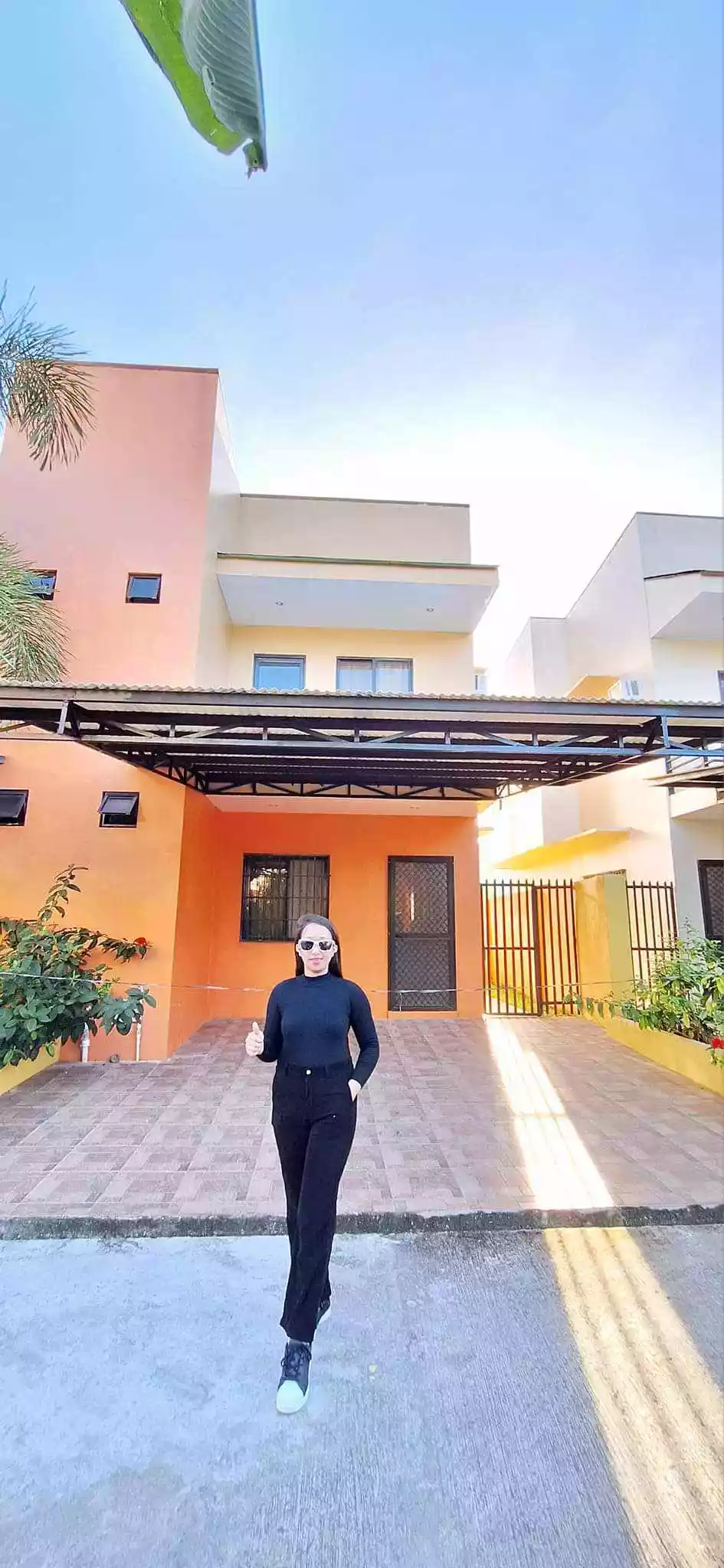 TWO-STOREY HOUSE FOR RENT