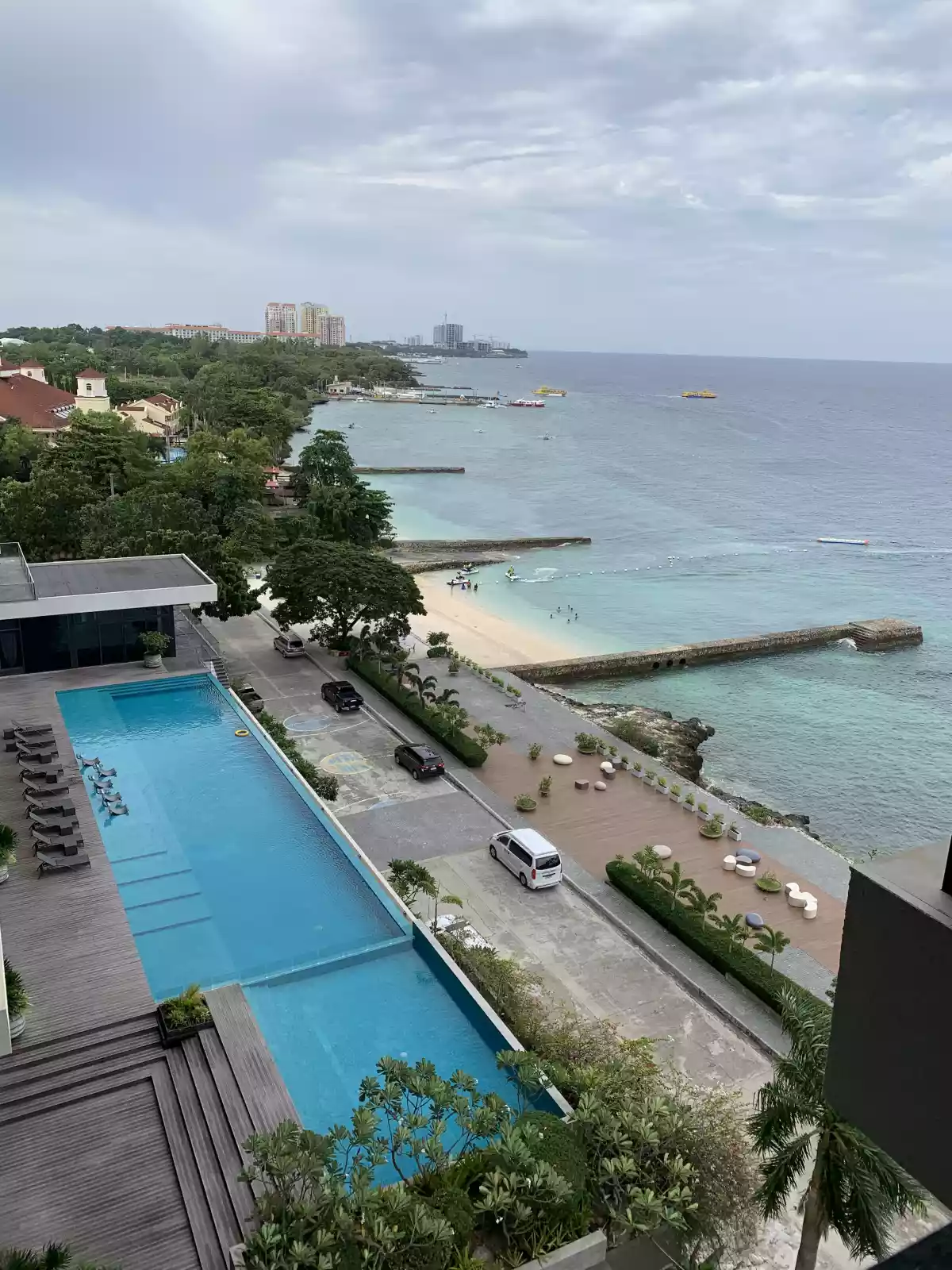 The Reef studio unit with extended balcony for a total of 73sqm. floor area  - photo 7