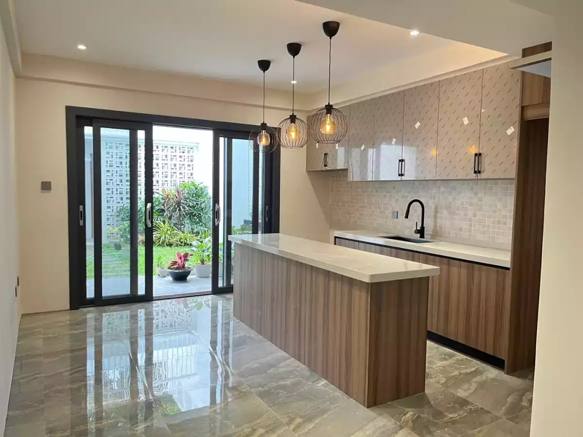 BRAND NEW 3 STOREY MODERN TOWNHOUSE  - photo 5