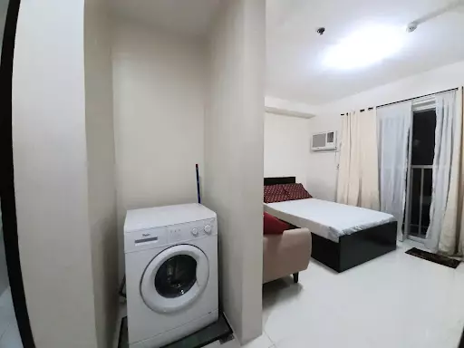 ? FOR RENT: STUDIO WITH BALCONY — Studio in Hernan Cortes Street, Mandaue City, Cebu — Photo 7