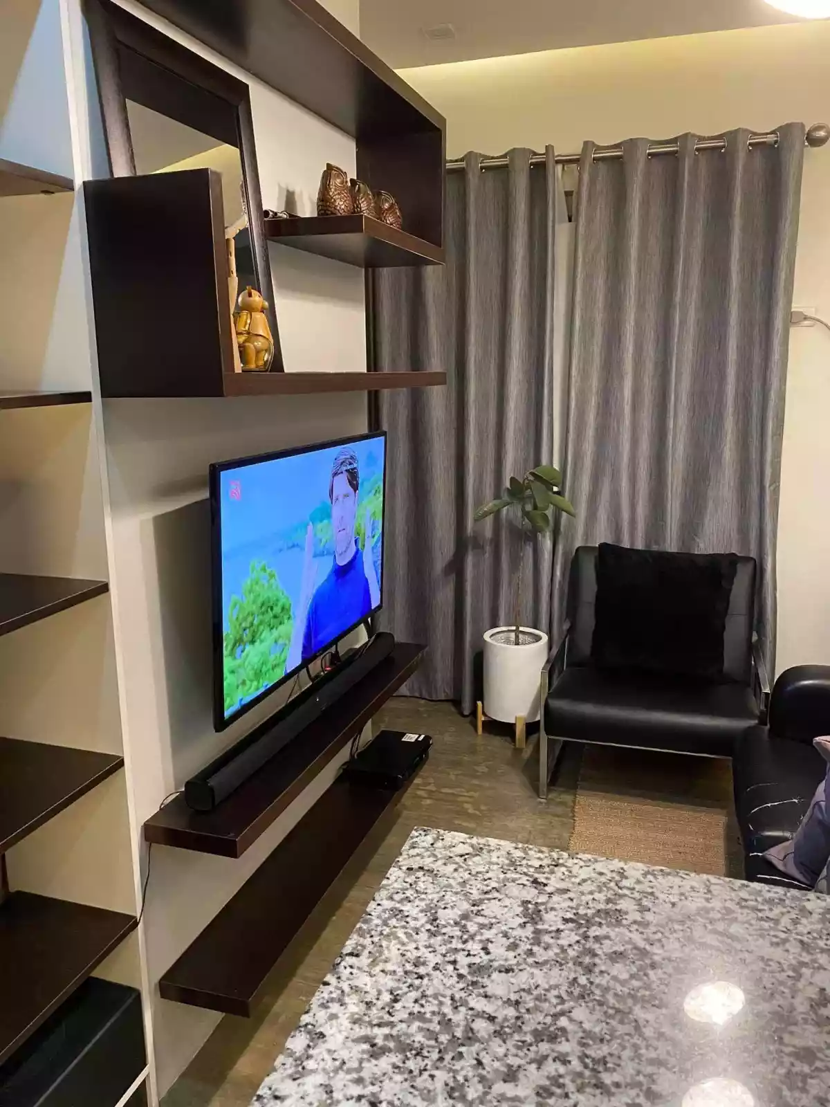 For Rent 1-Bedroom Unit - photo 4