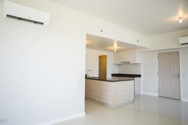 For Sale Condominium in Mandaue!!! (MANDANI Bay - Seaview w/ Parking) — 3 Bedrooms in F.E. Zuellig Avenue, Mandaue City, Philippines — Photo 4