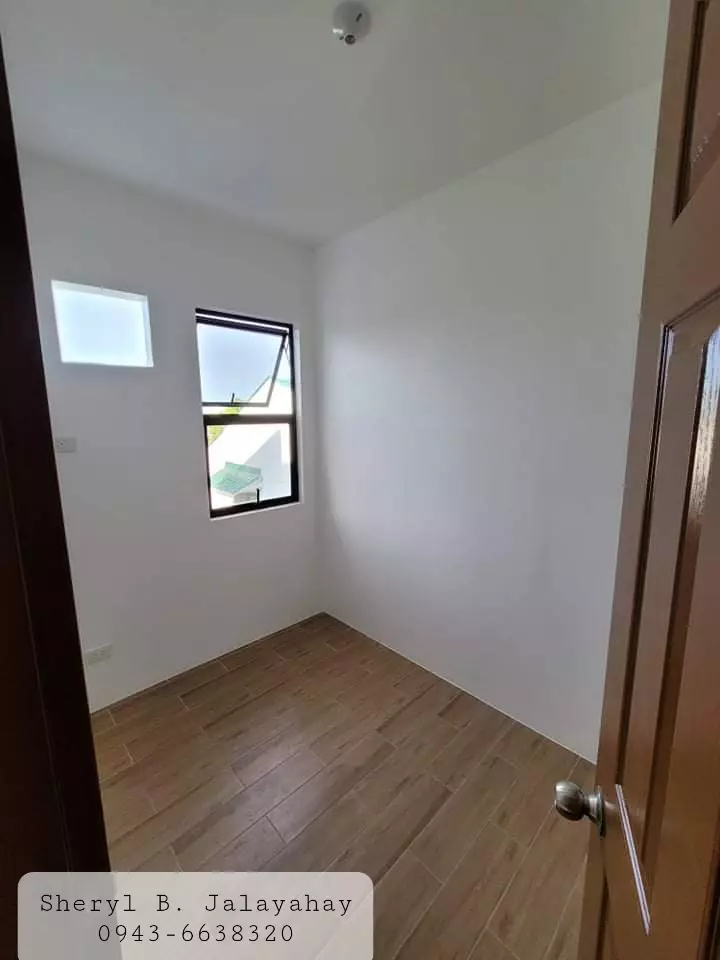 Townhouse for assume  - photo 5