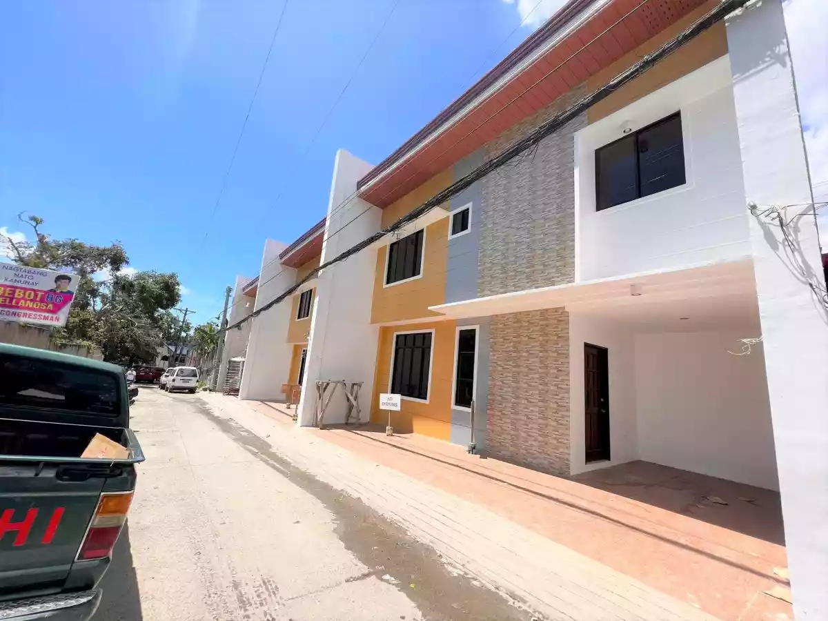 3Townhouse Apartment for SALE Banawa Cebu City near MHAM Medical School - photo 2