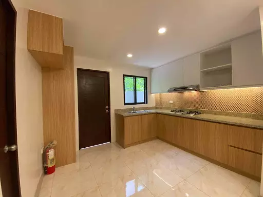Open photo 21 of 27 — Beautiful 4BR House and Lot in Talamban