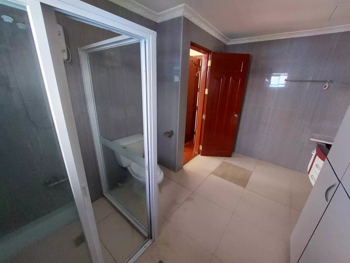 Open photo 12 of 21 — Vista Grande For Rent