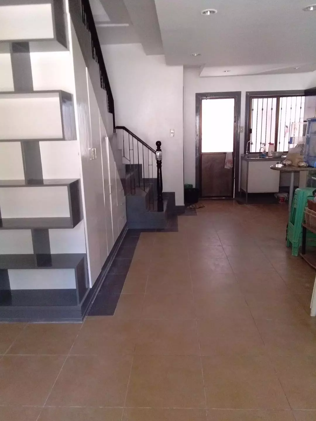 For Rent! 4 bedroom town house in Peace Valley, Capitol Site Lahug Cebu City — Townhouse in Cebu City, Cebu, Philippines — Photo 3