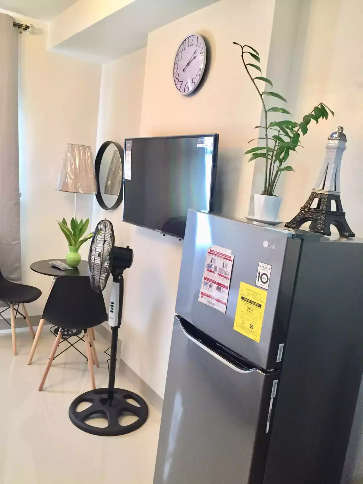 For Rent Fully Furnished Studio  - photo 3