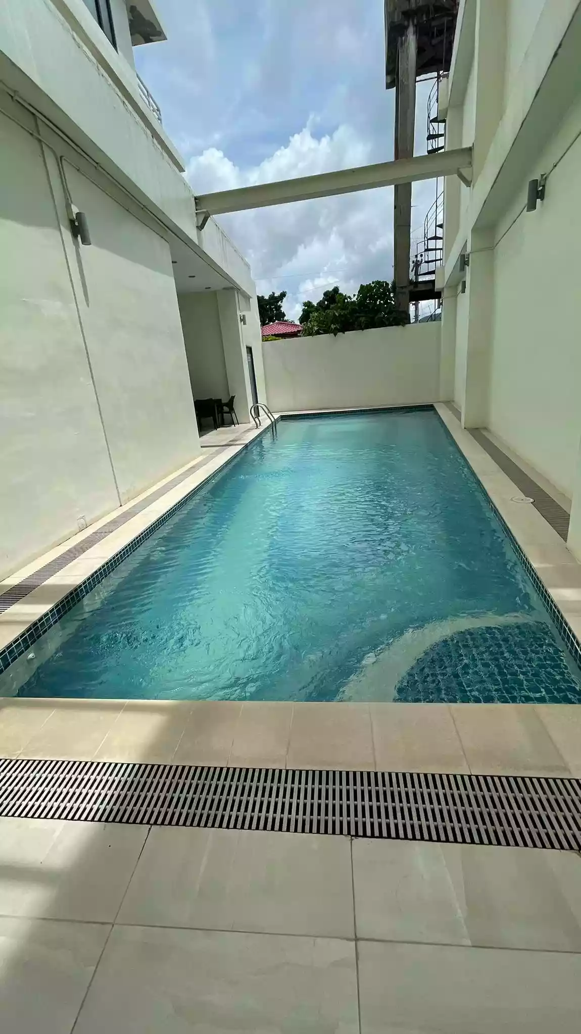 Open photo 14 of 21 — Semi-Furnished Studio Unit in Casa Mira Tower 2 Labangon For Rent @ 12K/Month 