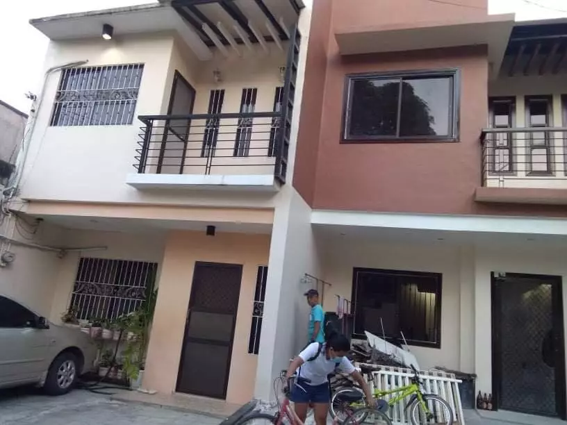 For Rent! 4 bedroom town house in Peace Valley, Capitol Site Lahug Cebu City — Townhouse in Cebu City, Cebu, Philippines — Photo 2