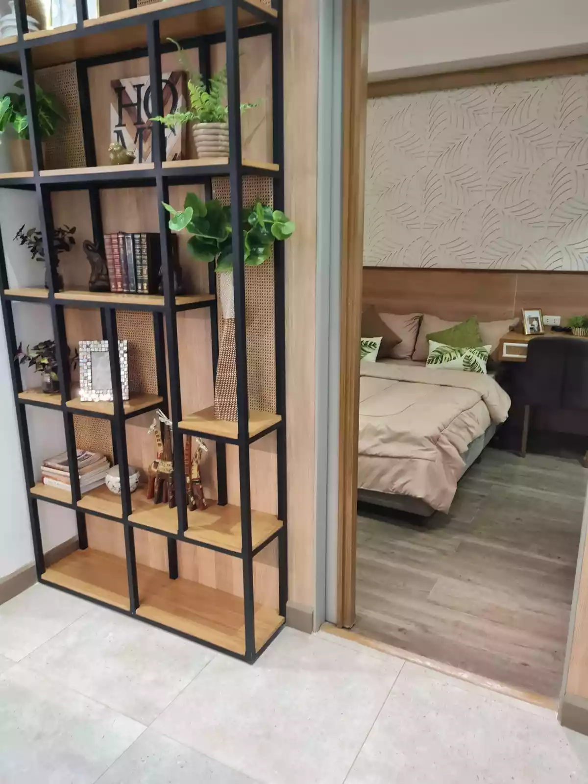 RUSH SALE PASALO 1 BEDROOM W/OUT BALCONY IN LAHUG CEBU CITY - photo 4