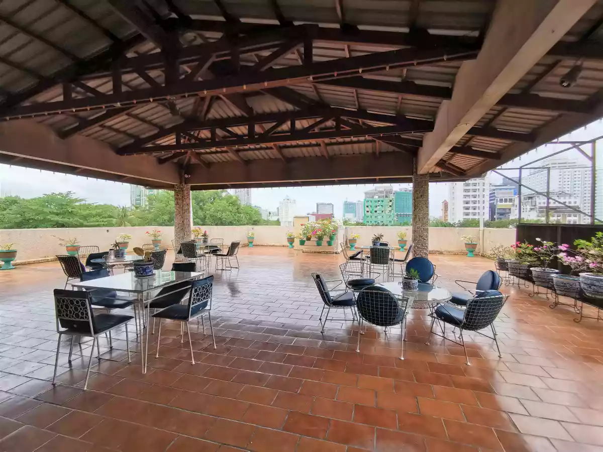 For Rent: Very Spacious 3BR Condo along Gorordo Avenue, across Harold's Hotel Lahug - photo 6