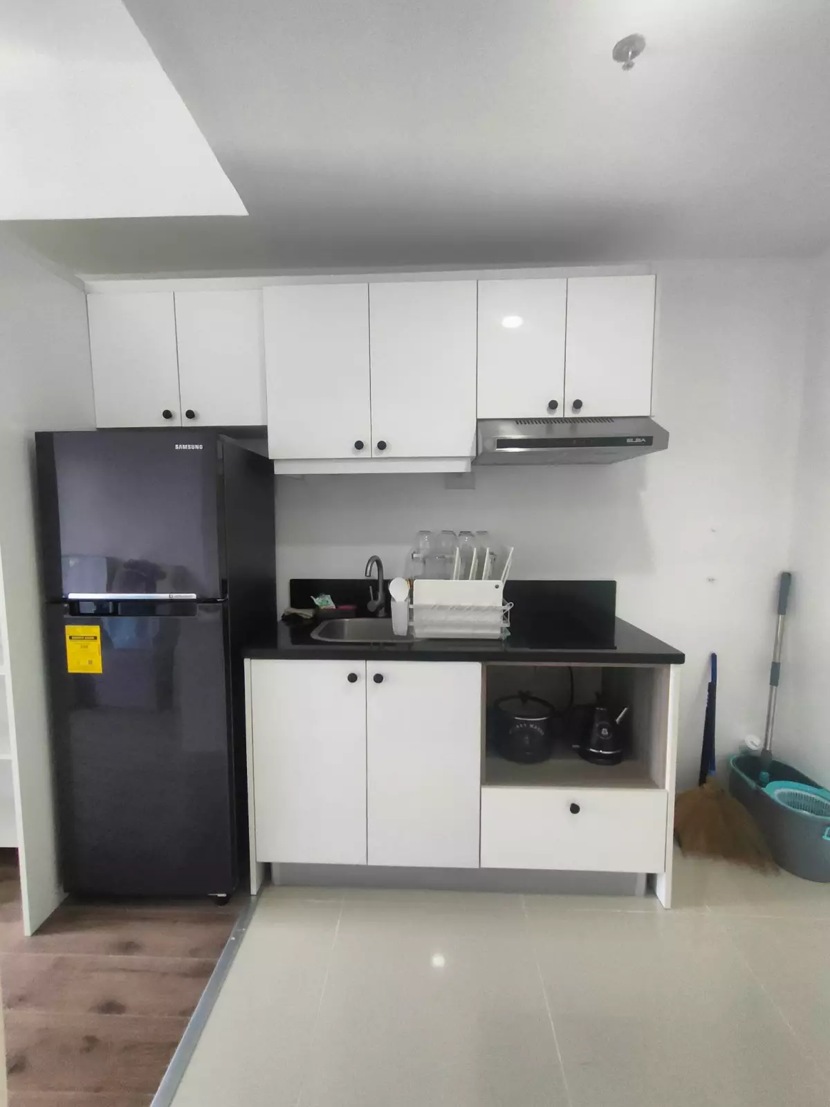 Fully Furnished Studio with Balcony Grand Residences Banilad Cebu City - photo 7