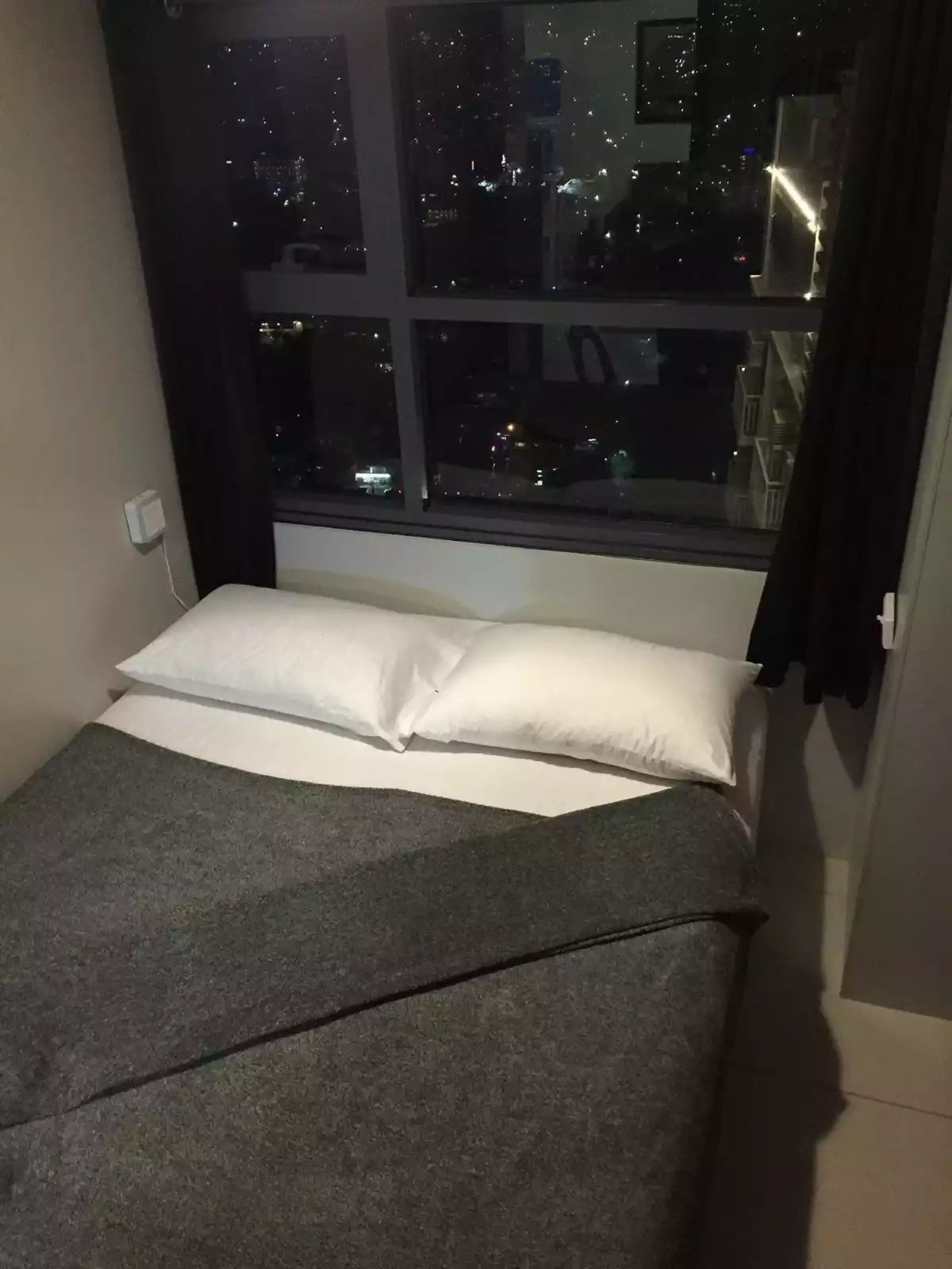 For SALE 1BR Corner Unit in Horizons - photo 4