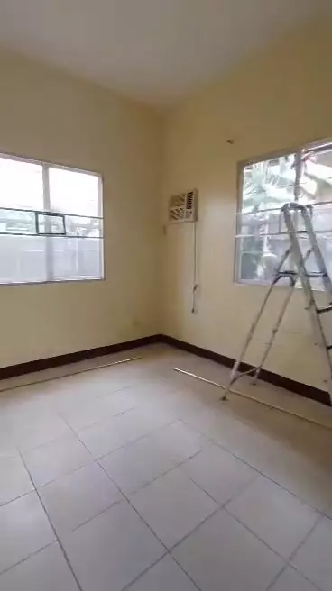 Single Detached 3 Bedrooms Bungalow House and Lot  in Basaklapu-Lapu City  - photo 4