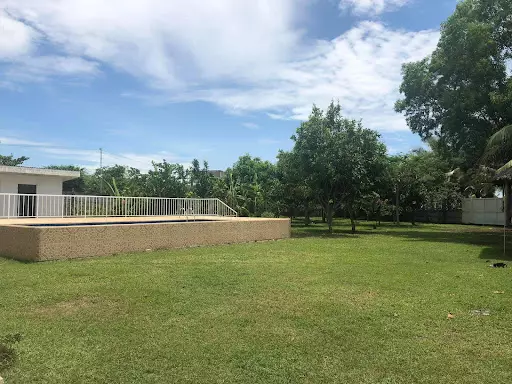 Beachfront House and Lot for Sale — Beach Lot in Cebu, Philippines — Photo 4