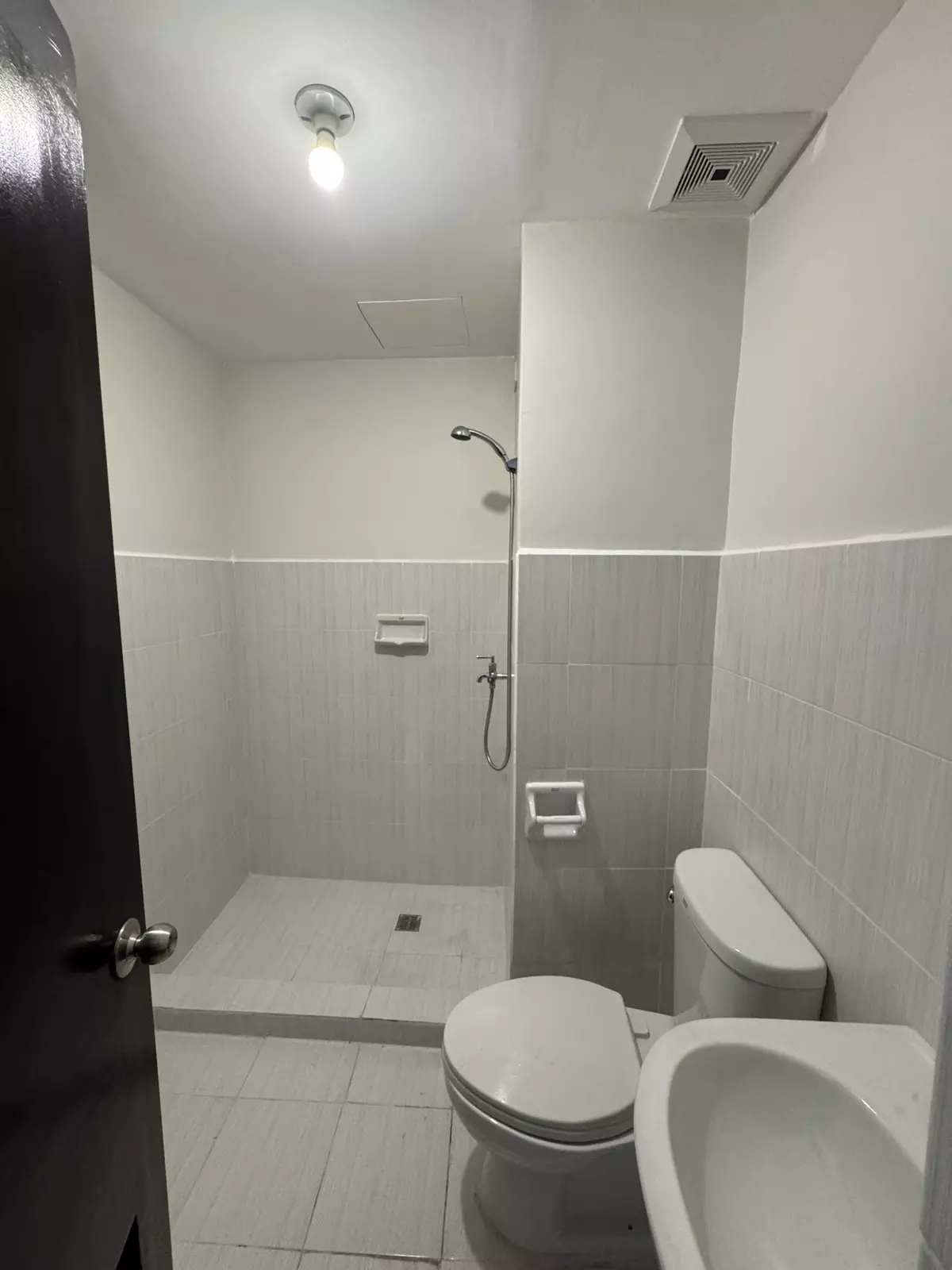 Open photo 13 of 17 — For Sale: Studio Condo in Barangay 23 (Pob.), Cagayan de Oro City — 20.30 sqm