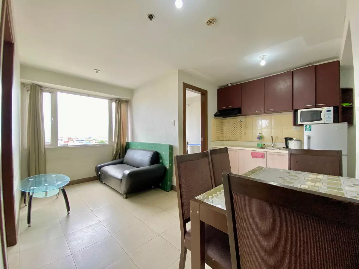 2BR SEMI-FURNISHED UNIT FOR SALE at Ridgewood Towers   - photo 4