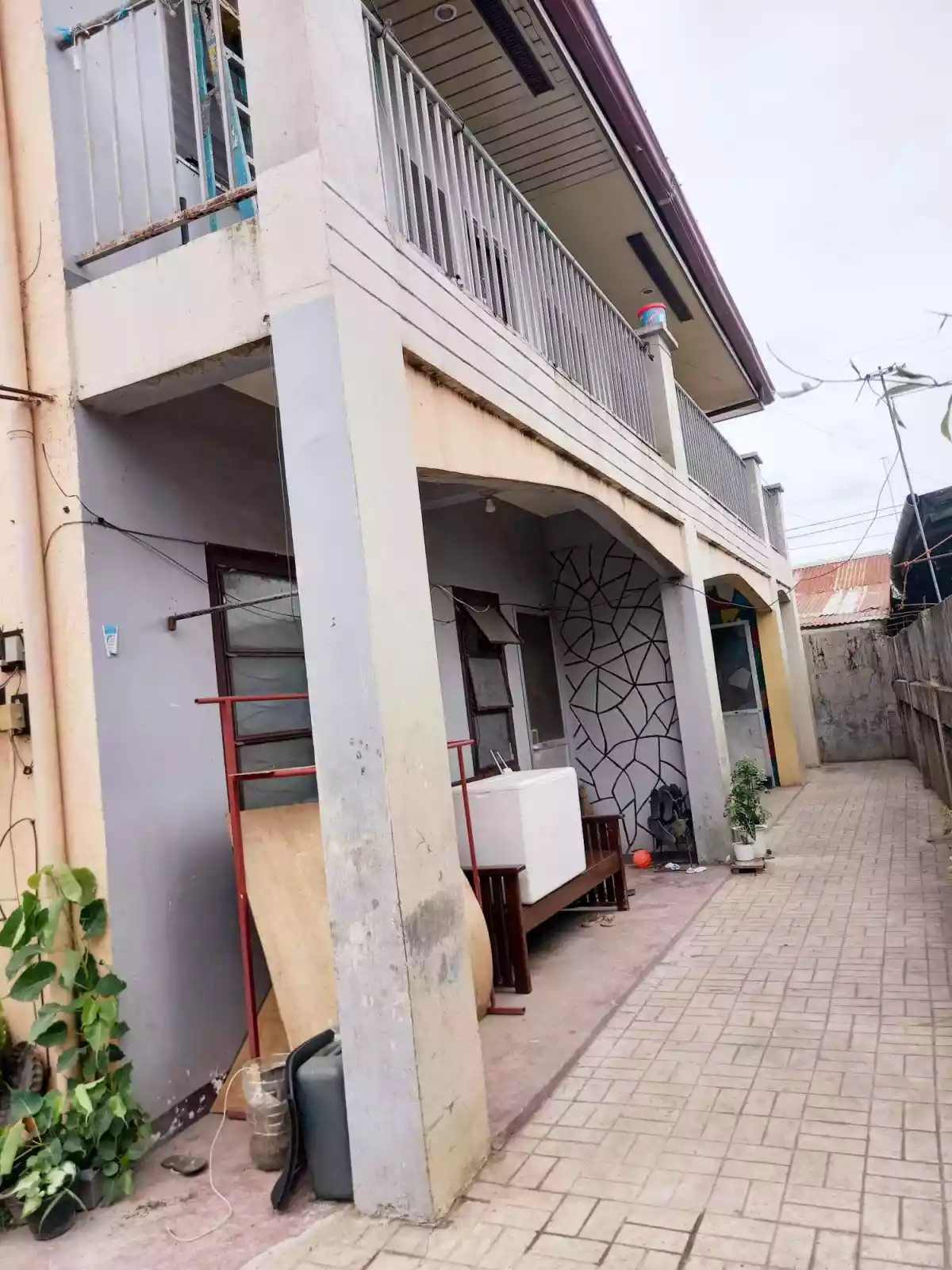 Residential Lot with Income Generating Apartment — House and Lot in Natalio B. Bacalso Avenue, Talisay City, Cebu — Photo 2