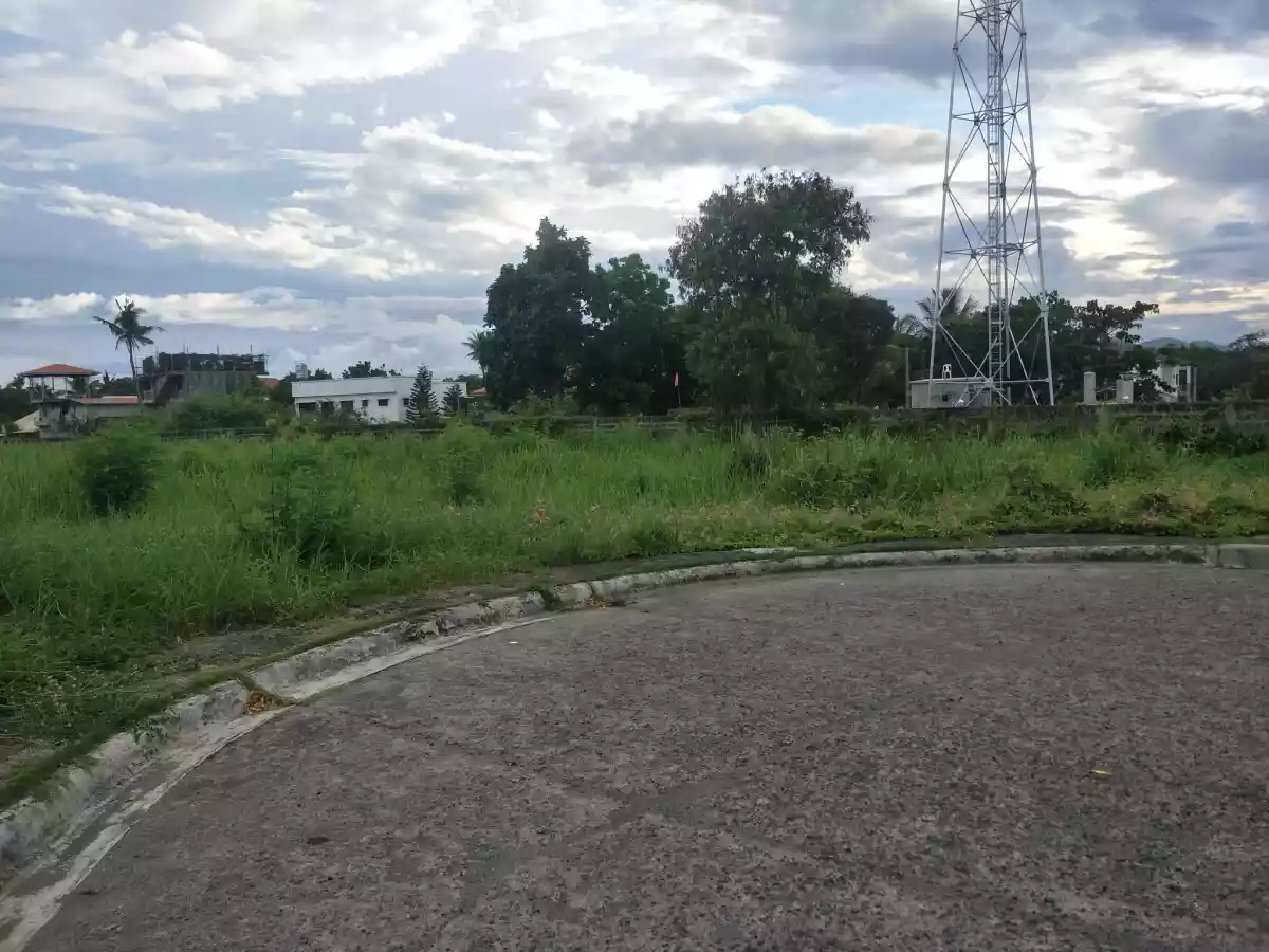 Residential lot for sale in Corona Del Mar Talisay City — Residential Lot in Pooc, Talisay, Cebu — Photo 4