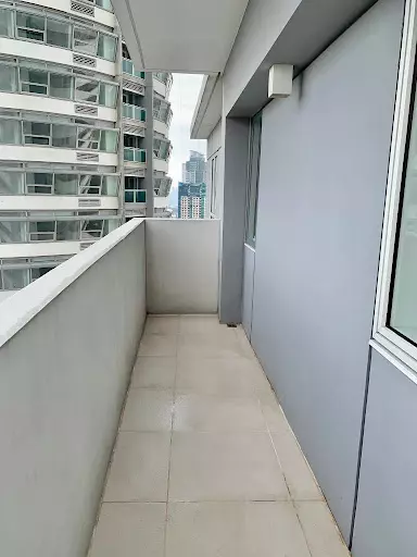 Open photo 11 of 35 — Rush Sale Brand New unit Royalton at Capital Commons