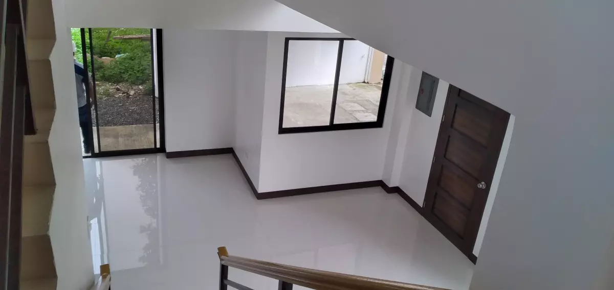 Vista De Bahia (2 Storey single Detached Daniel Model) - photo 4
