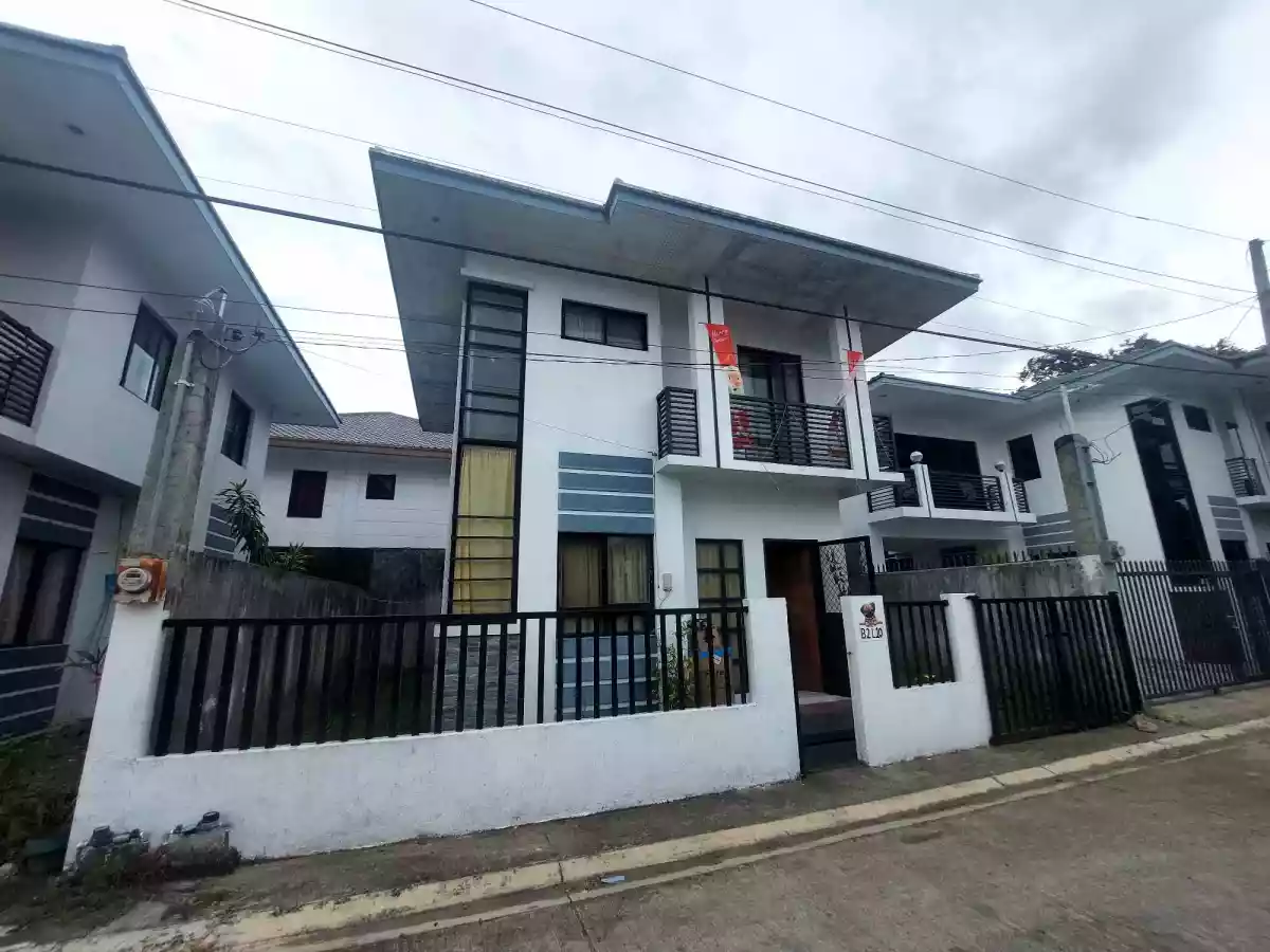 AKINA EAST House for Sale!!