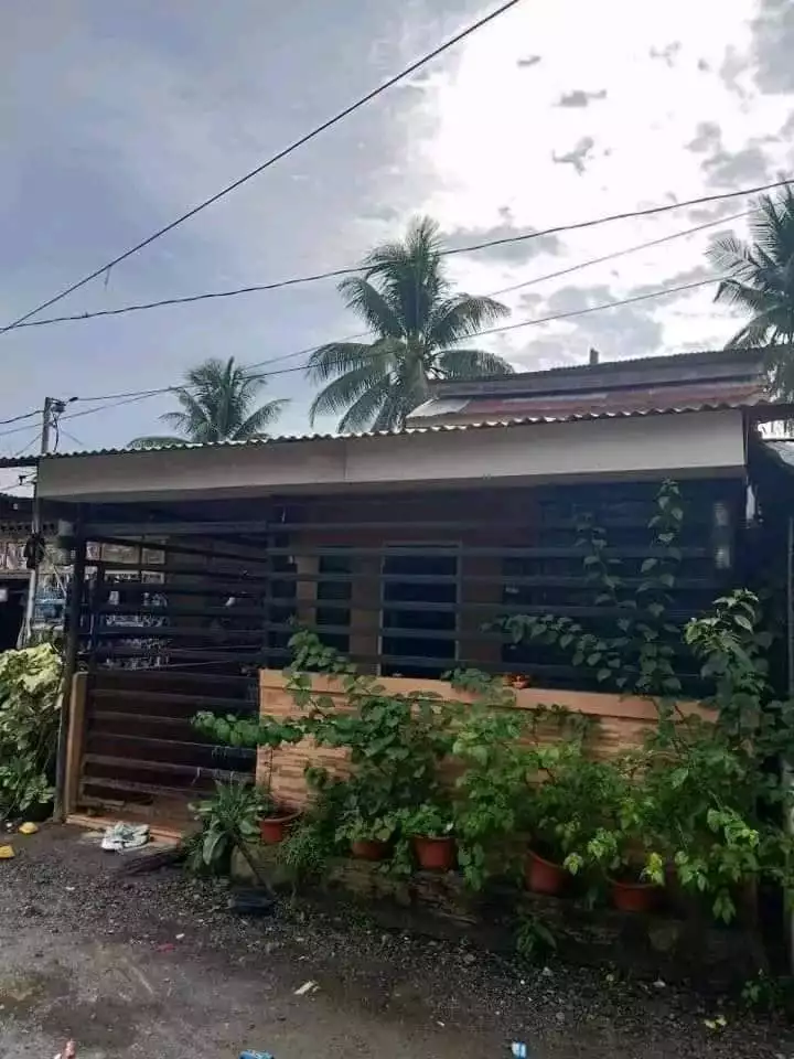 House ðŸ ðŸ¡ and lot for sale