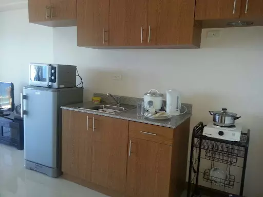 STUDIO UNIT AT AMISA RESIDENCES — Studio in Cebu, Philippines — Photo 7